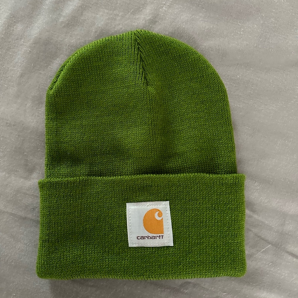 Green carhartt beanie